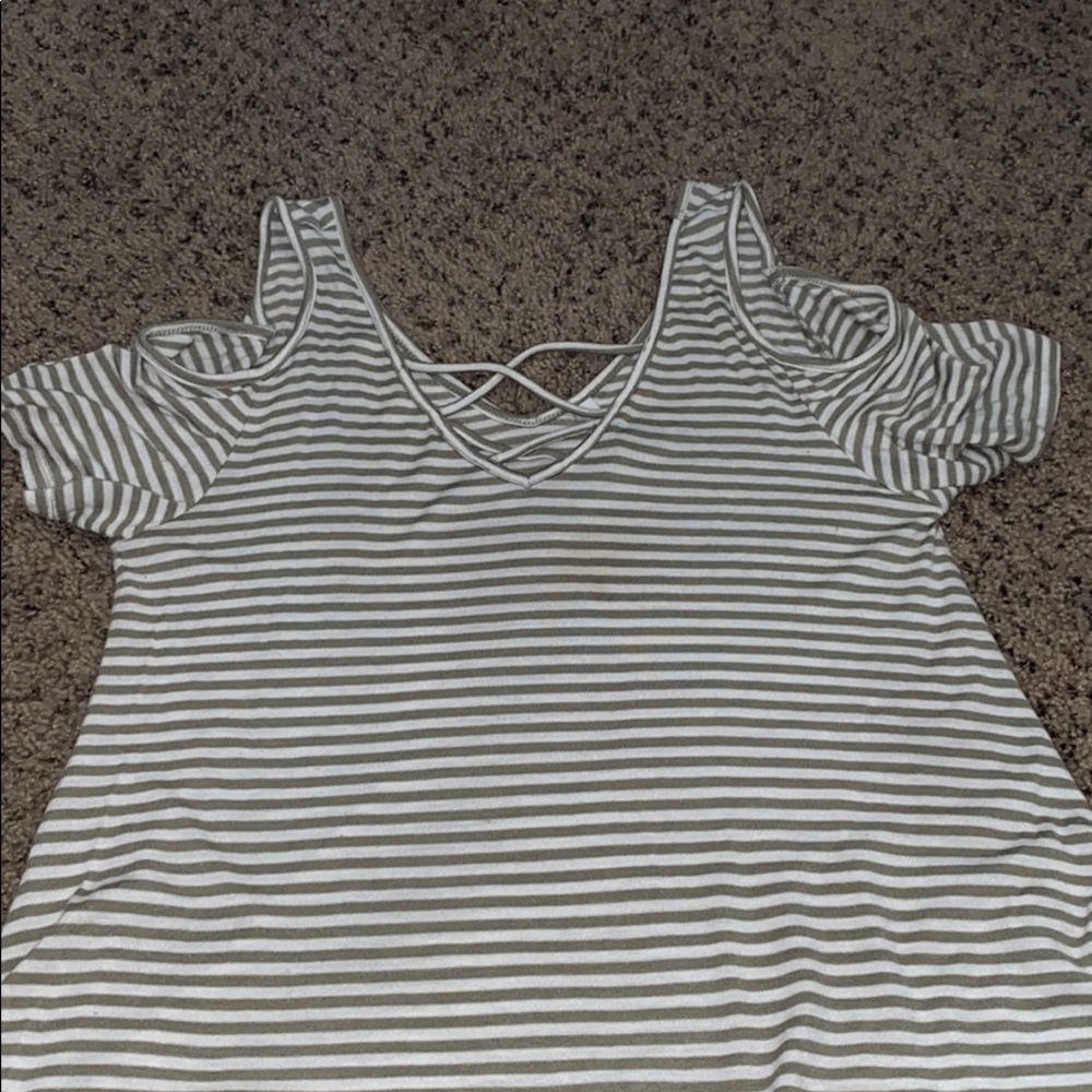 Open shoulder top